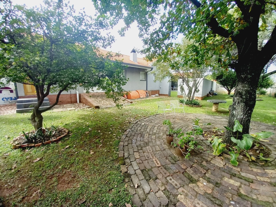 4 Bedroom Property for Sale in Roodia Free State